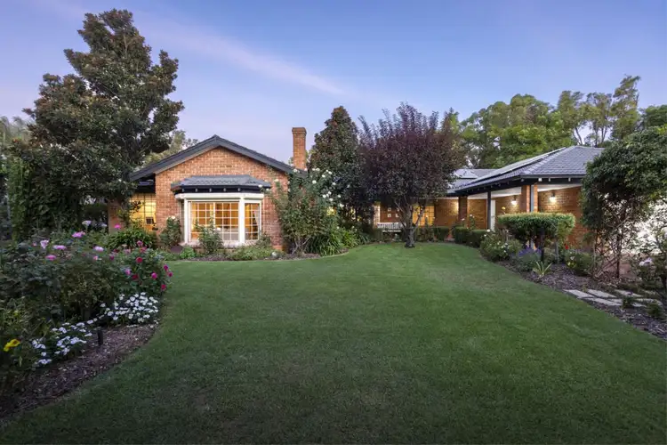 124 Tranquil Drive, Carramar WA 6031