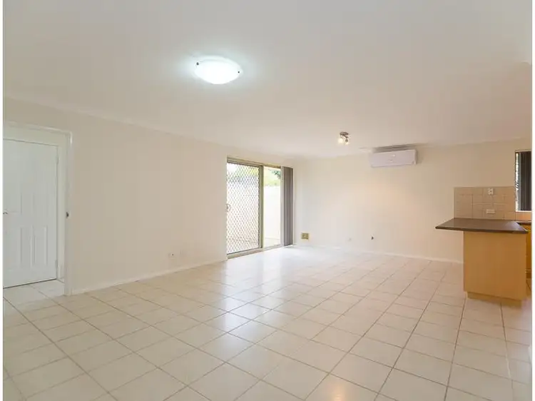Fifth view of Homely semi-detached listing, 26A Munja Way, Nollamara WA 6061