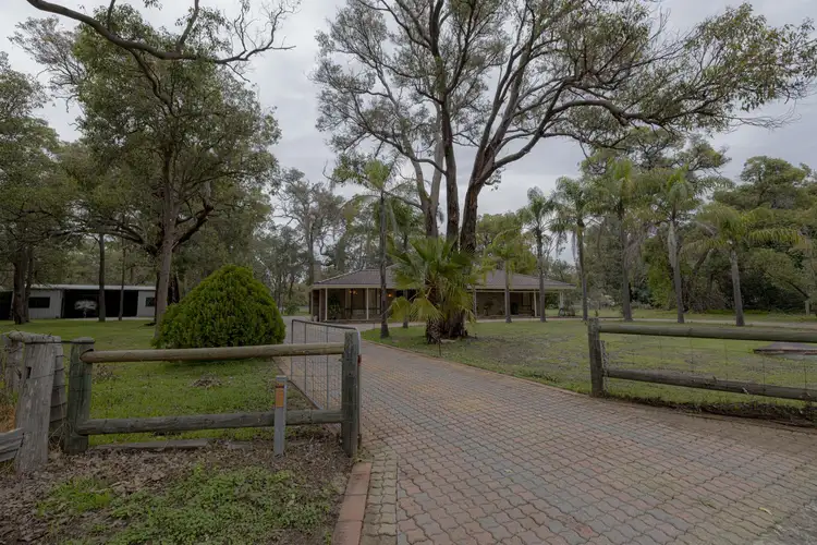 5 Morrel Close, Parklands WA 6180