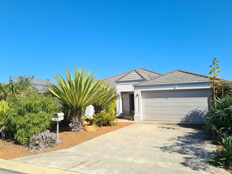 Second view of Homely house listing, 16 PRINCETON CIRCUIT, Aubin Grove WA 6164