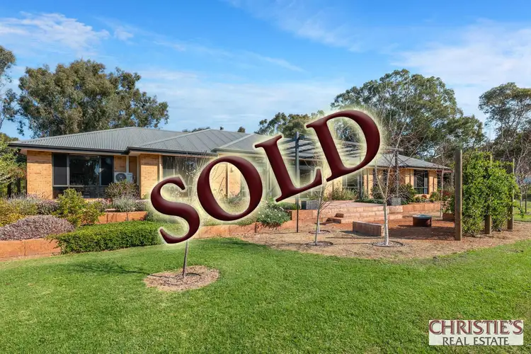 225 Stoneleigh Road, Sawyers Valley WA 6074