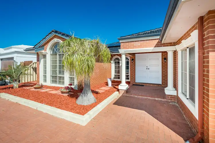 5 Savannah Way, Iluka WA 6028