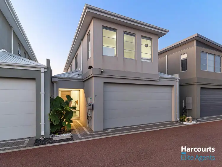 7/30 Buttermere Approach, Waikiki WA 6169