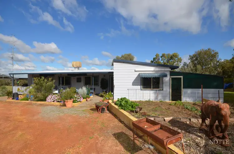 48 York Road, York WA 6302