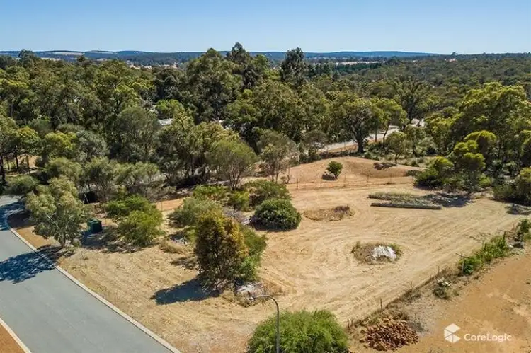 1 Truslove Street, Wooroloo WA 6558