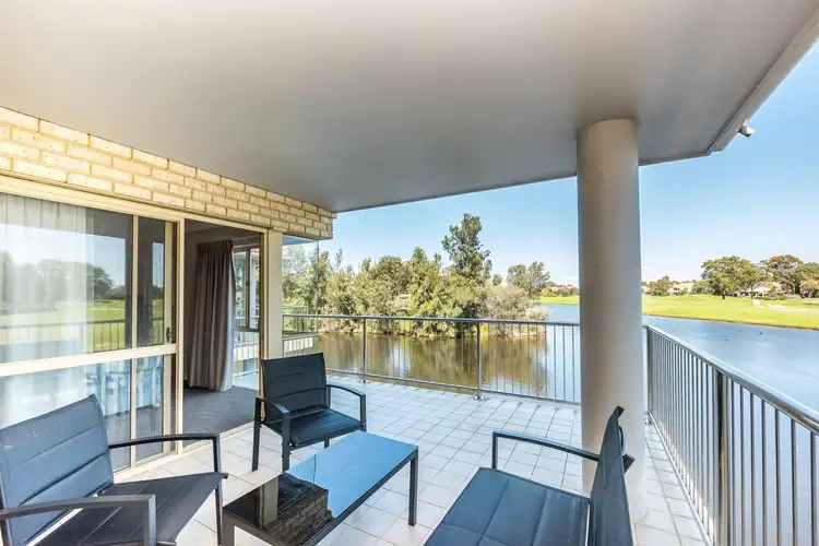 8/6 Verdelho Drive, The Vines WA 6069
