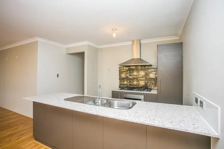 7 Olearia alley, Dayton WA 6055