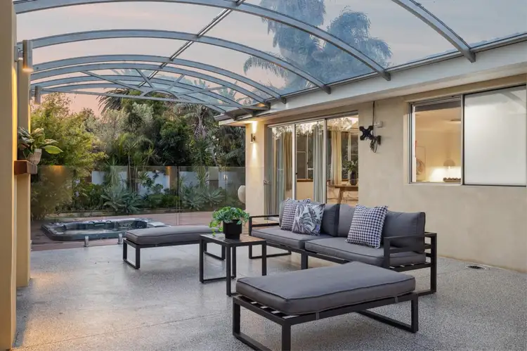 31 Risley Way, Carine WA 6020