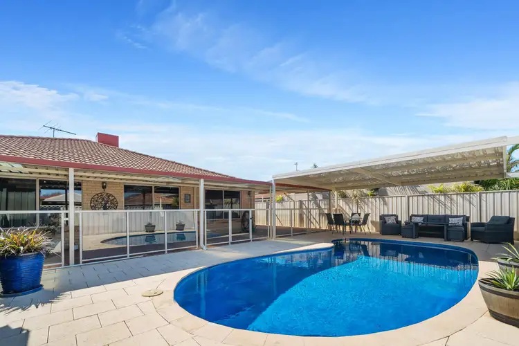 3 Bentwood Close, Thornlie WA 6108