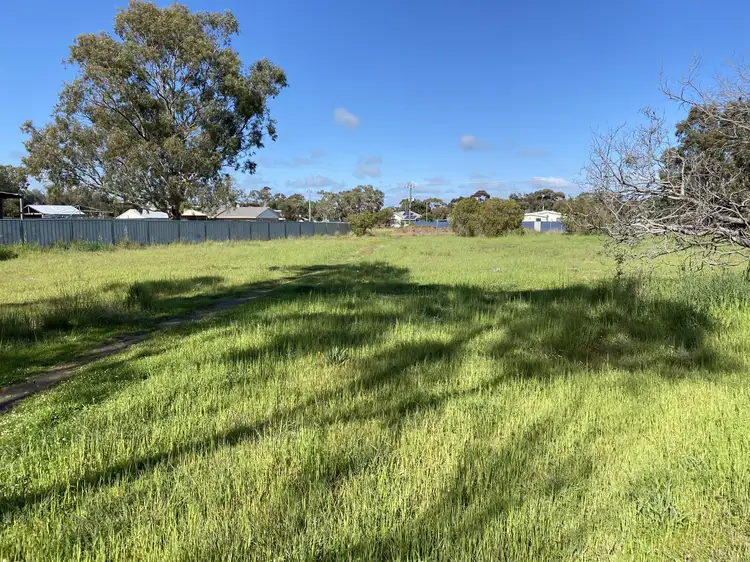 62 Rogers Avenue, Katanning WA 6317