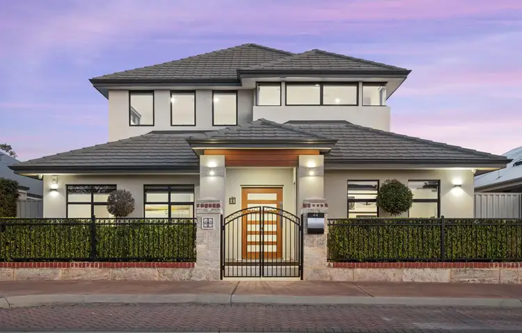 44 Pexton Drive, South Guildford WA 6055