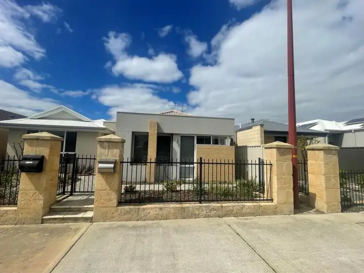 304b Southern River Road, Southern River WA 6110