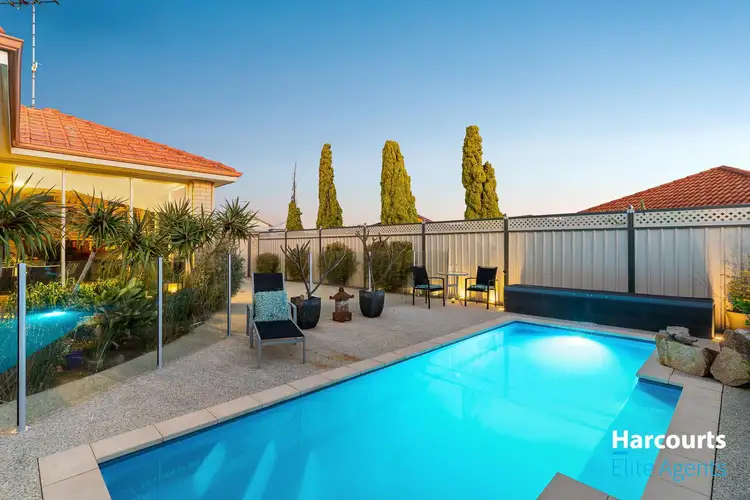 28 Sainte Maxime Avenue, Port Kennedy WA 6172