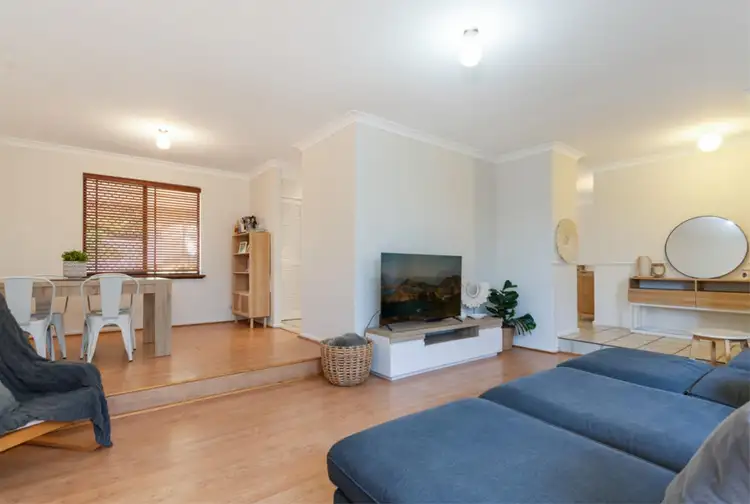 Sixth view of Homely house listing, 6 Colac Way, Duncraig WA 6023