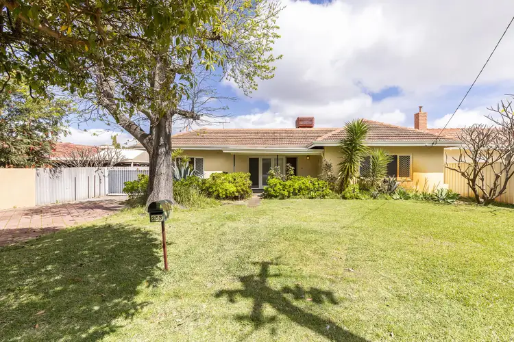 253 The Strand, Dianella WA 6059