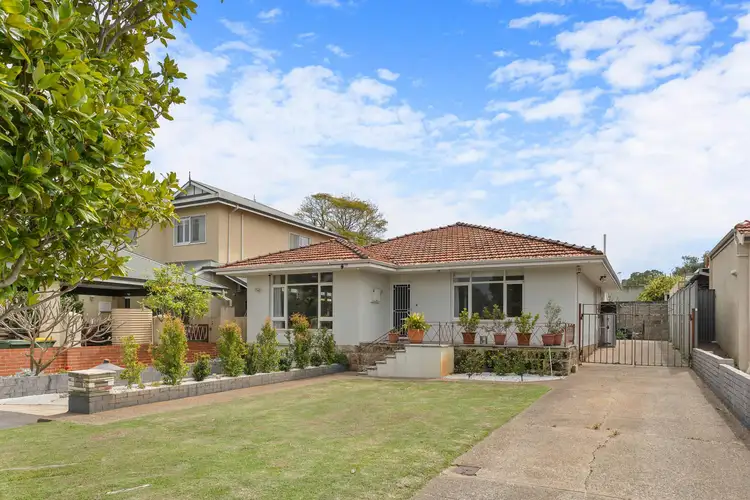 35 Salisbury Street, St James WA 6102