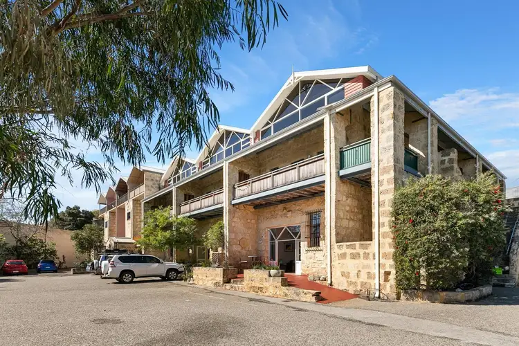 1/18 Strang Street, Beaconsfield WA 6162