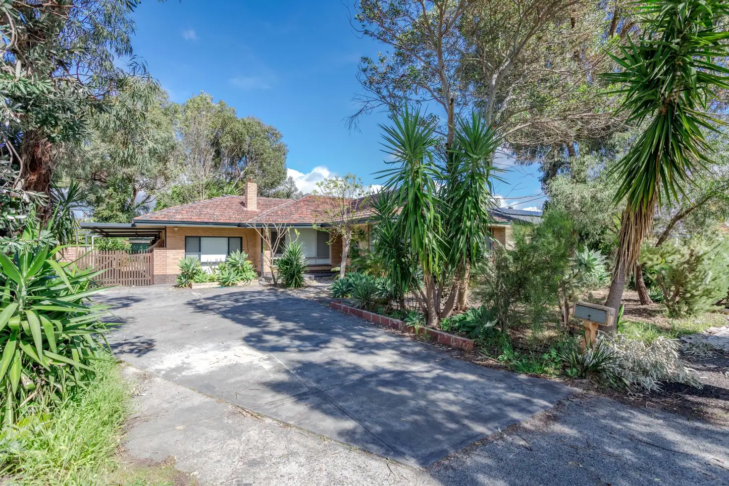 Main view of Homely house listing, 43 Hughenden Drive, Thornlie WA 6108
