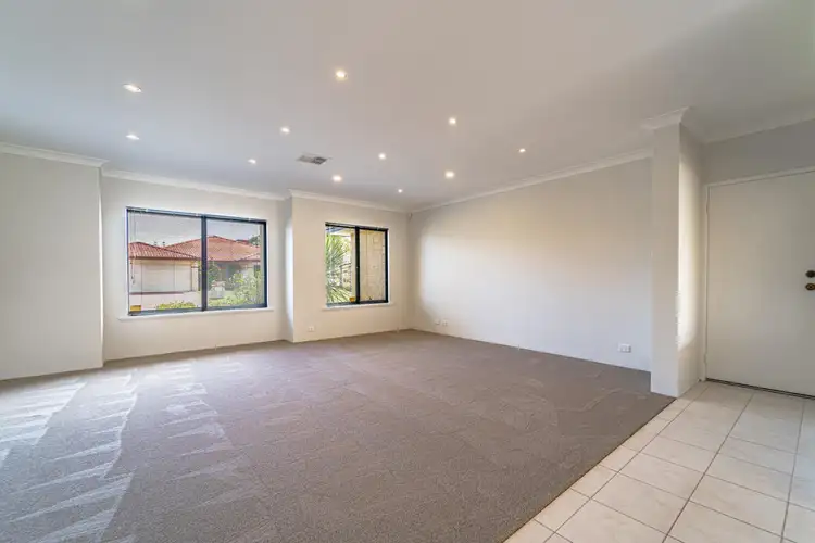 Sixth view of Homely house listing, 4 Cambernon Green, Port Kennedy WA 6172