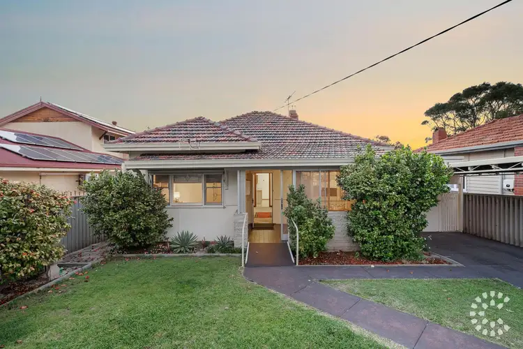 25 Shepherd Street, Beaconsfield WA 6162