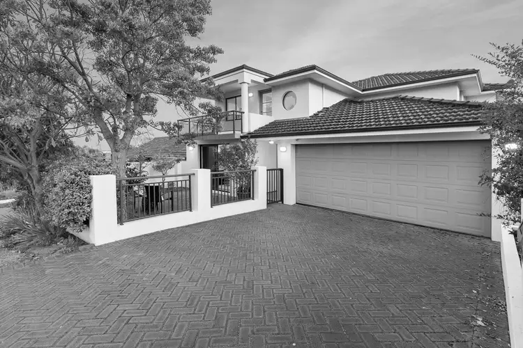 221a Ewen Street, Woodlands WA 6018