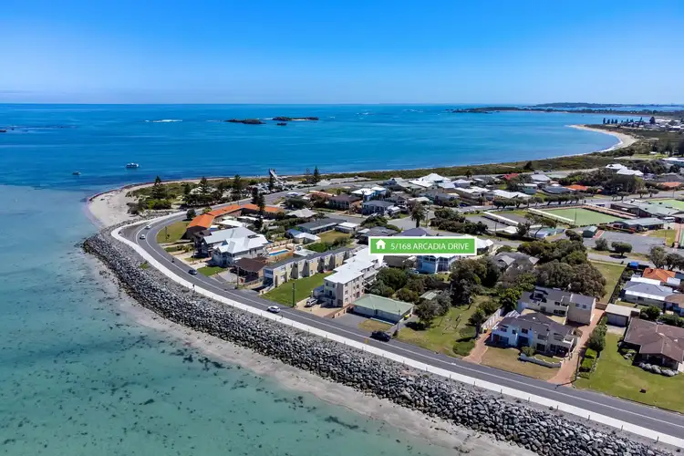 5/168 Arcadia  Drive, Shoalwater WA 6169
