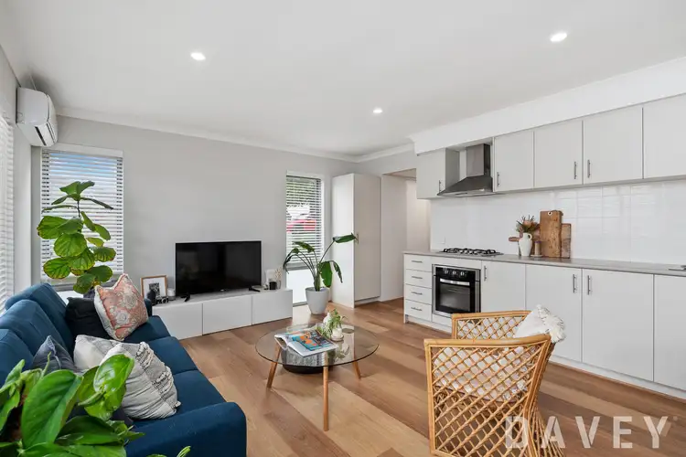 3/3 Donar Street, Innaloo WA 6018