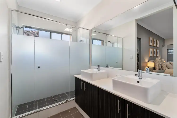 Fifth view of Homely house listing, 11 Domina Turn, Caversham WA 6055