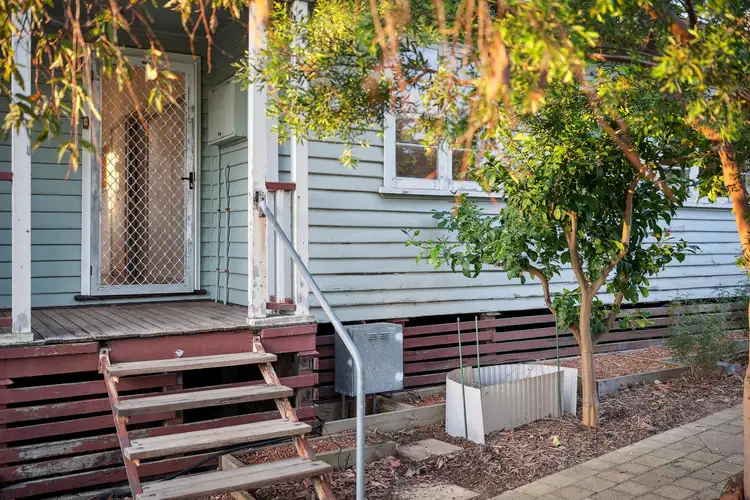 38 Winterfold Road, Hilton WA 6163
