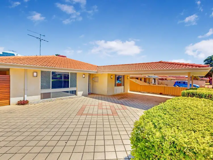 Main view of Homely semi-detached listing, 18b Piercy Way, Kardinya WA 6163