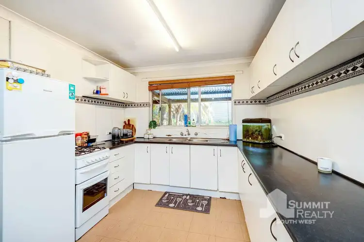 Sixth view of Homely house listing, 8 Clewlow Court, Withers WA 6230