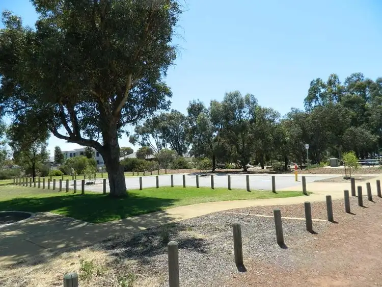 Sixth view of Homely house listing, 1 Jordan Place, Wattle Grove WA 6107