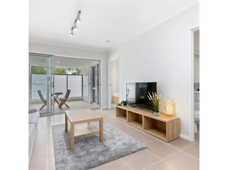 Fifth view of Homely unit listing, 8/24 Westralia Gardens, Rockingham WA 6168