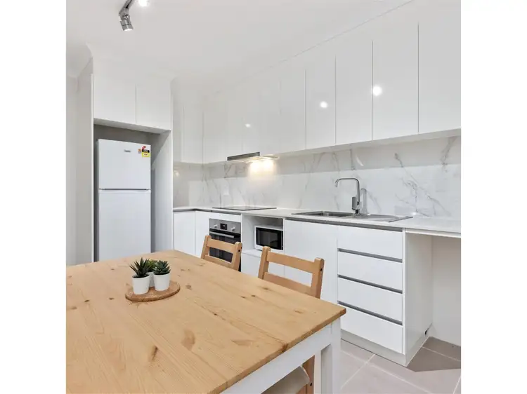 Sixth view of Homely unit listing, 8/24 Westralia Gardens, Rockingham WA 6168