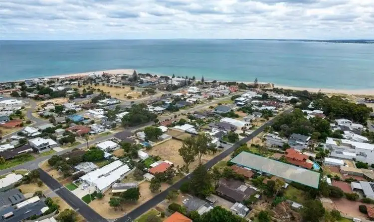 Second view of Homely house listing, 21 Peter Street, Halls Head WA 6210