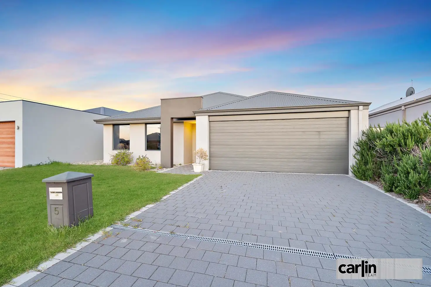 Main view of Homely house listing, 5 Camden Boulevard, Aubin Grove WA 6164