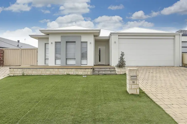 16 Hamelin Street, Two Rocks WA 6037