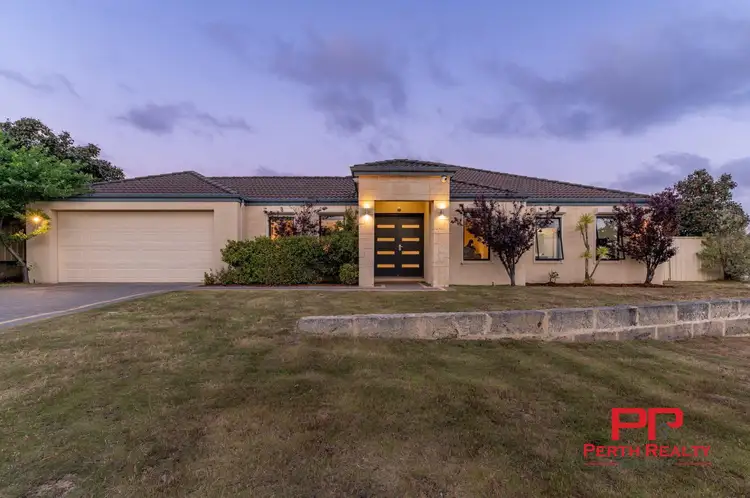 31 Loretta Fairway, Carramar WA 6031