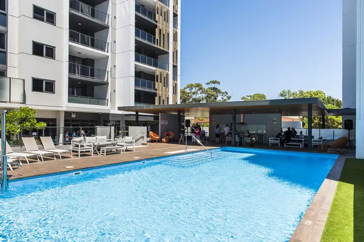 33/172 Railway Parade, West Leederville WA 6007