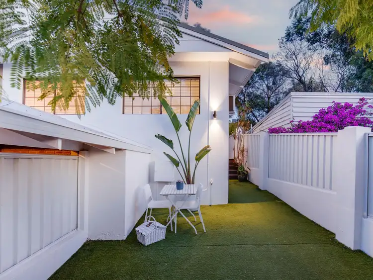 4 York Street, Inglewood WA 6052
