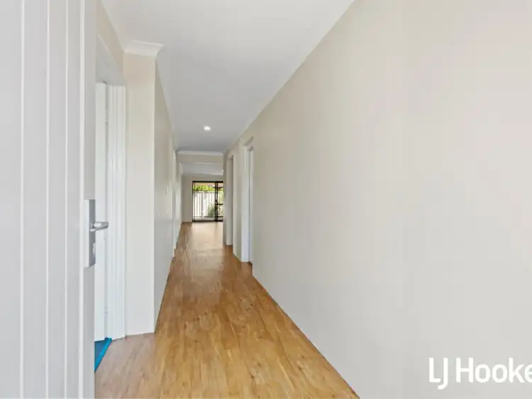 Second view of Homely house listing, 5 Northwood Loop, Thornlie WA 6108