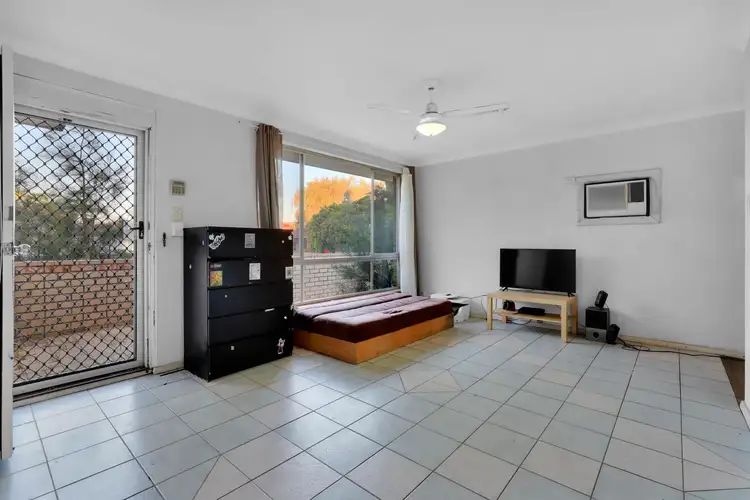 Fifth view of Homely house listing, 20 Adelina Court, Camillo WA 6111
