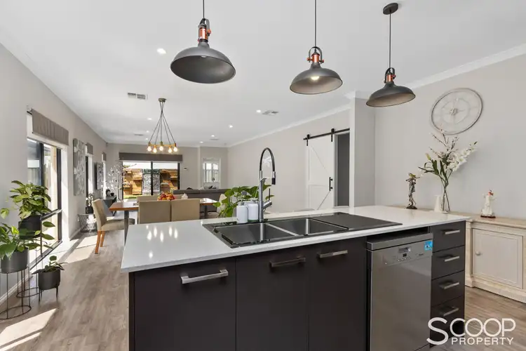 7 Rocky Road, Wandi WA 6167