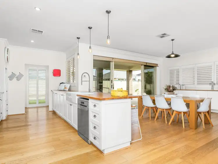 Sixth view of Homely house listing, 31 Barwon Turn, Hammond Park WA 6164