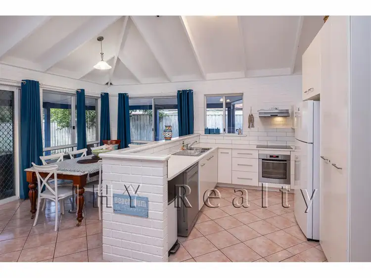 Sixth view of Homely house listing, 5 Seattle Court, Quindalup WA 6281