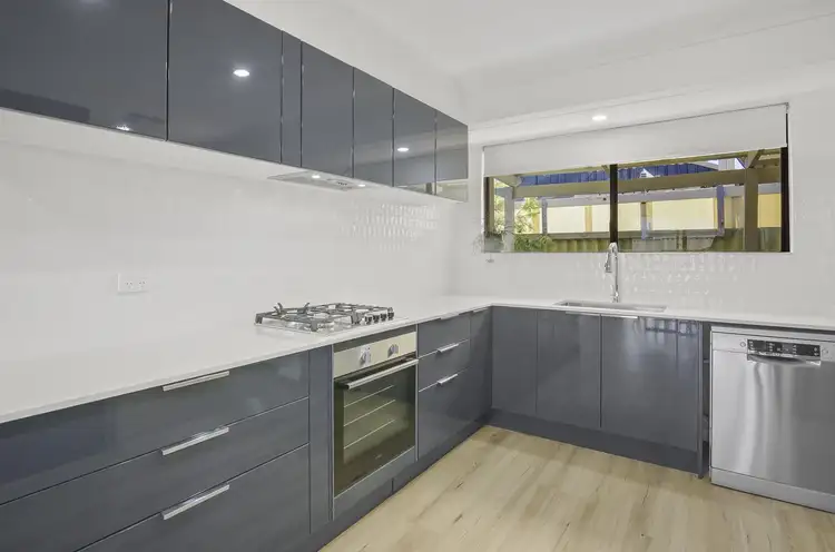 Sixth view of Homely house listing, 10 Leucosia Court, Heathridge WA 6027