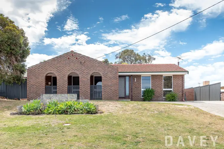 8 Minchin Court, Padbury WA 6025
