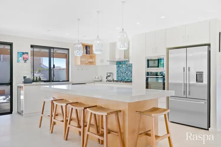 34 Duchart Way, Coogee WA 6166