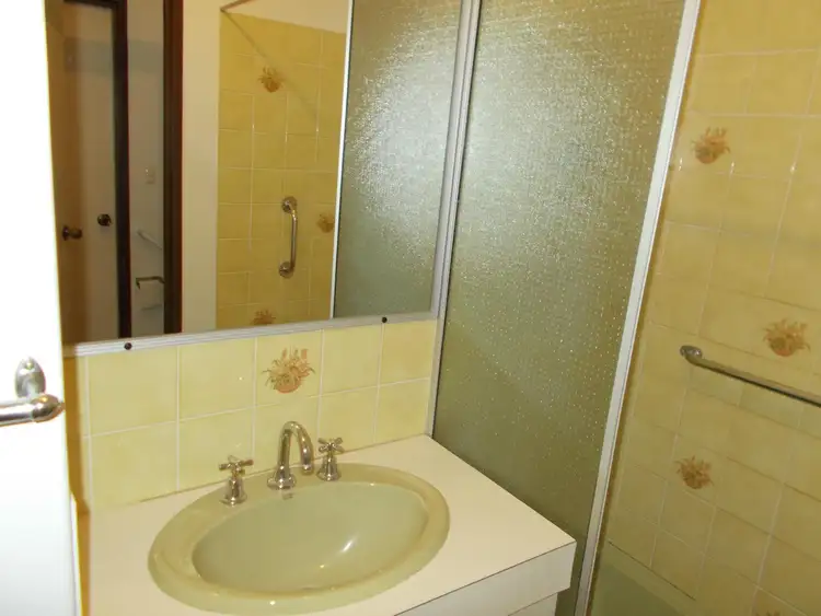 Sixth view of Homely unit listing, 9/70 Marlboro Road, Swan View WA 6056