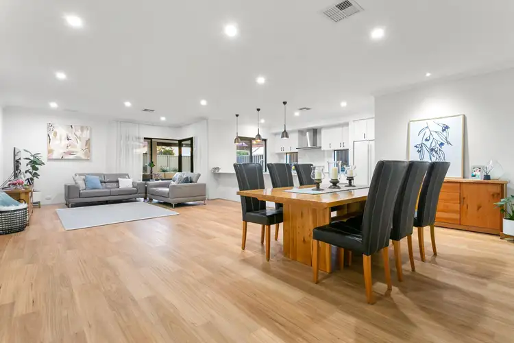 Seventh view of Homely house listing, 11 Neroli Link, Atwell WA 6164